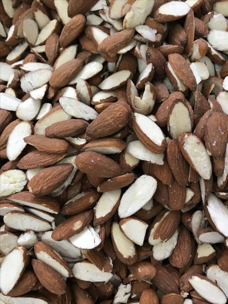 Almendras Partidas de Temporada